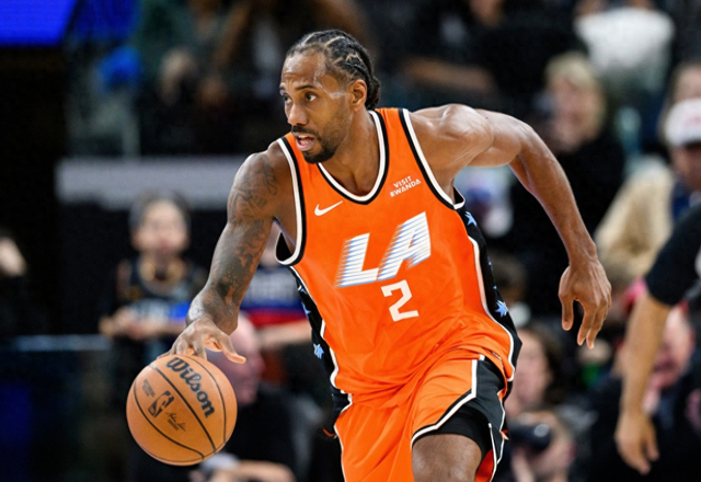 足球即时比分-伦纳德你太狠，又创造21世纪独一无二纪录，35岁合同年再冲1.5亿|小卡|快船|明尼苏达森林狼队|安东尼·爱德华兹|朱利叶斯-兰德尔_新浪体育_新浪新闻